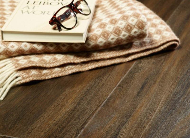 Линолеум бытовой "IVC" Woodlike Edgewood W48 (4м) — купить в Находке